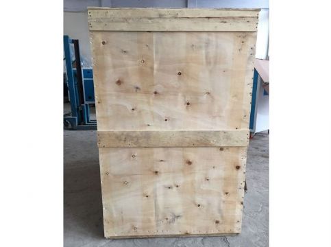 點(diǎn)擊查看詳細(xì)信息<br>標(biāo)題：三立方制氧機(jī)發(fā)貨圖 閱讀次數(shù)：3746